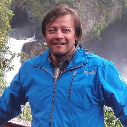 south-expeditions-tour-leaders-chile-rene